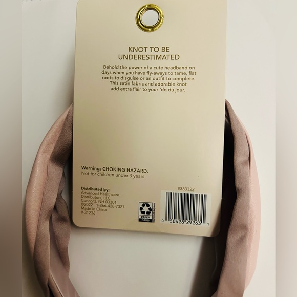 New Glamsquad Mauve Satin and Pink Faux Leather Pleated Knotted Headband - Picture 3 of 6